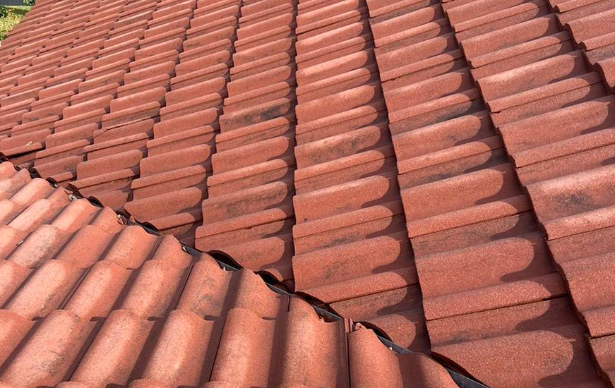 Tile roof after clenaing