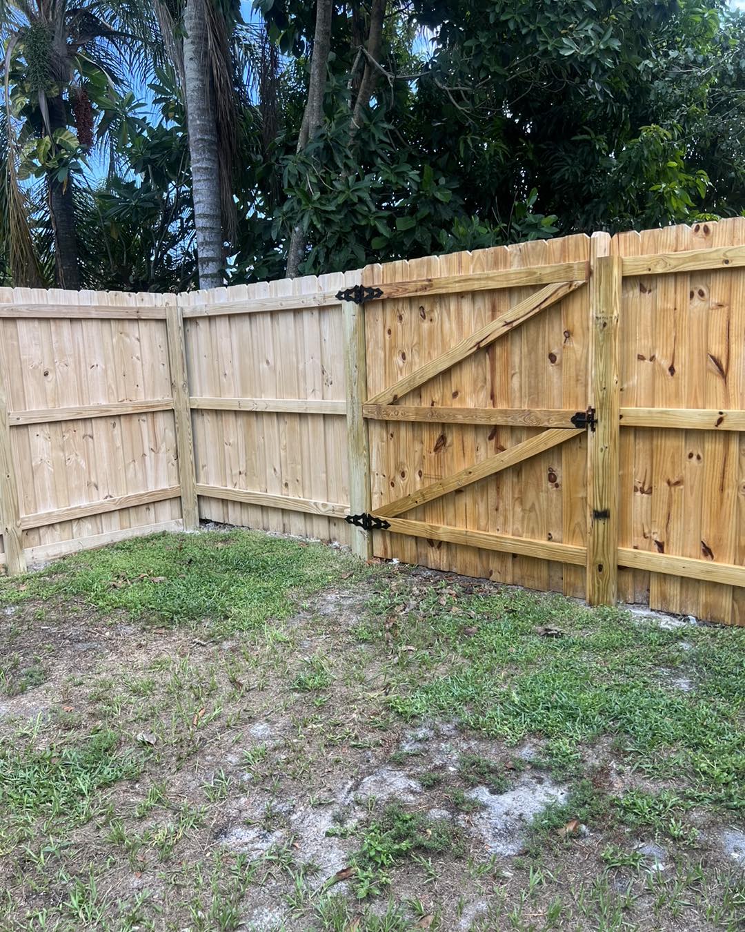 Deck and Fence Staining Orlando FL